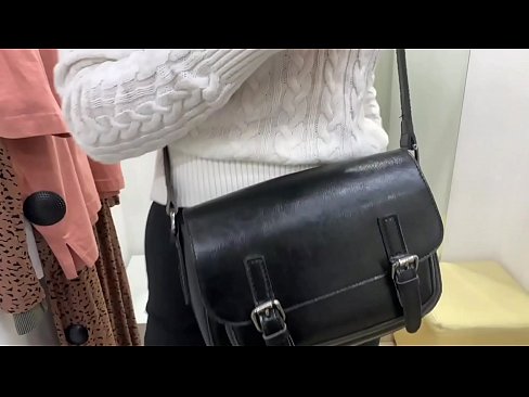 ❤️ Masturbim publik i kurvës së re FeralBerry me një dildo në dhomën e montimit ❤❌ Video porno në sq.sexvideogif.ru