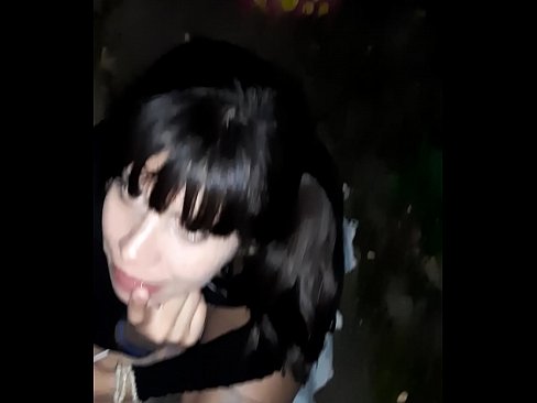 ❤️ Në rrugë penisi i fryrë në këmbim të karamele ❤❌ Video porno në sq.sexvideogif.ru